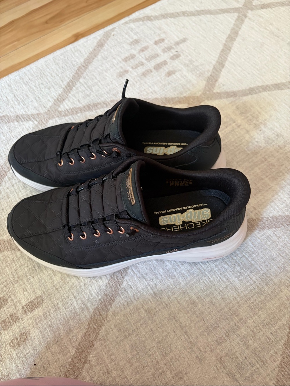 Skechers Black Quilted Sneakers with Rose-Gold Accents brand new 🆕